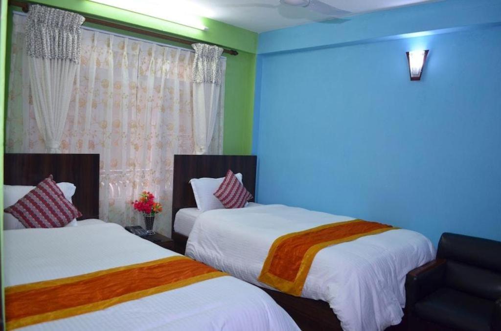 Oyo 492 Hotel Yeti Home カトマンズ エクステリア 写真