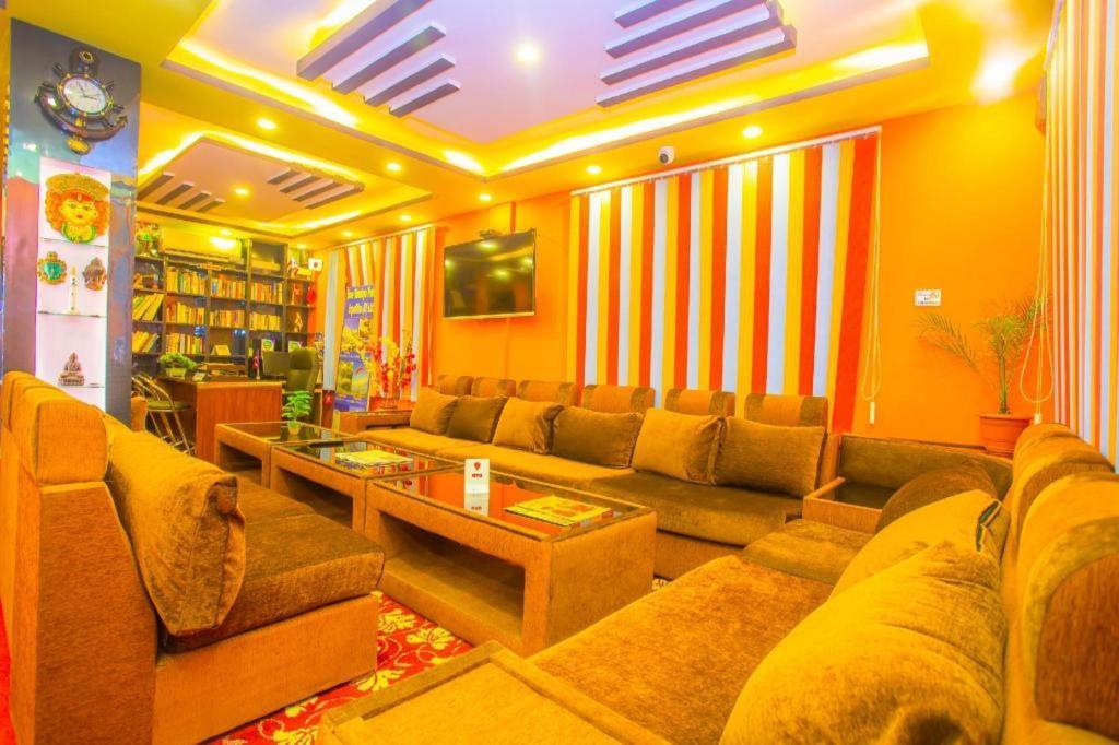 Oyo 492 Hotel Yeti Home カトマンズ エクステリア 写真