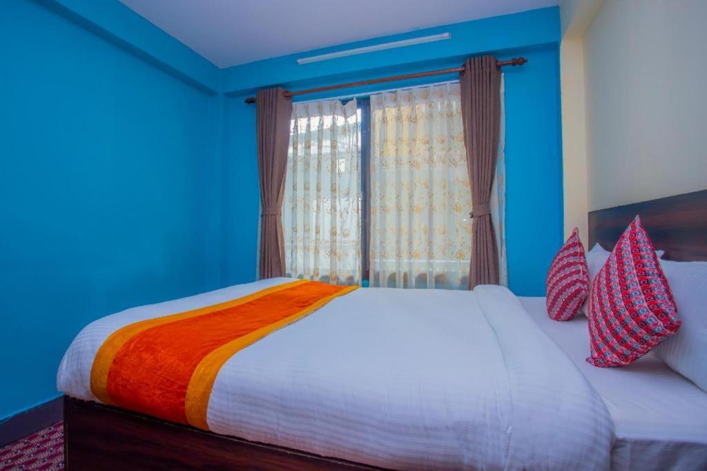 Oyo 492 Hotel Yeti Home カトマンズ エクステリア 写真